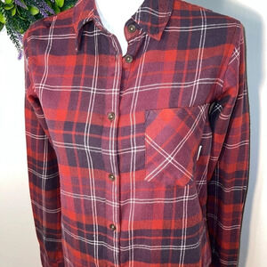 Element ,eden, M,Long sleeve button front flannel shirt with front pocket L=25”